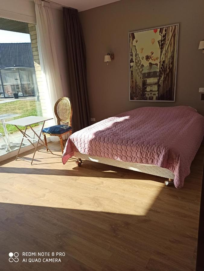 באילול Hotel Fleur De Lys מראה חיצוני תמונה